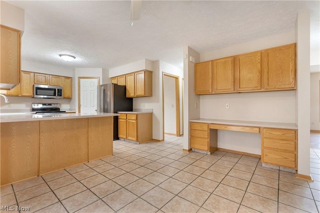 2041 Old Elm Street NE, Canton, OH 44721