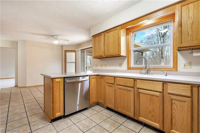 2041 Old Elm Street NE, Canton, OH 44721