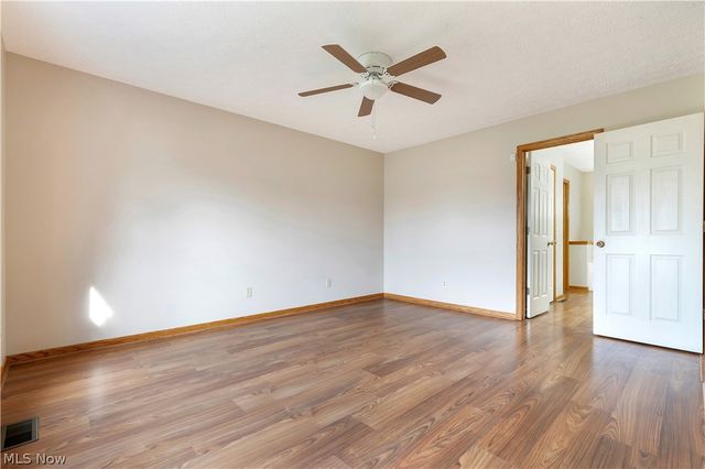 2041 Old Elm Street NE, Canton, OH 44721