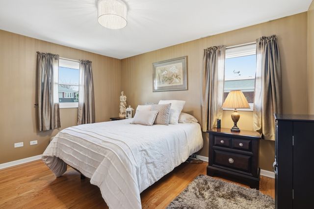 18439 Locust Street, Lansing, IL 60438