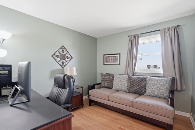 18439 Locust Street, Lansing, IL 60438