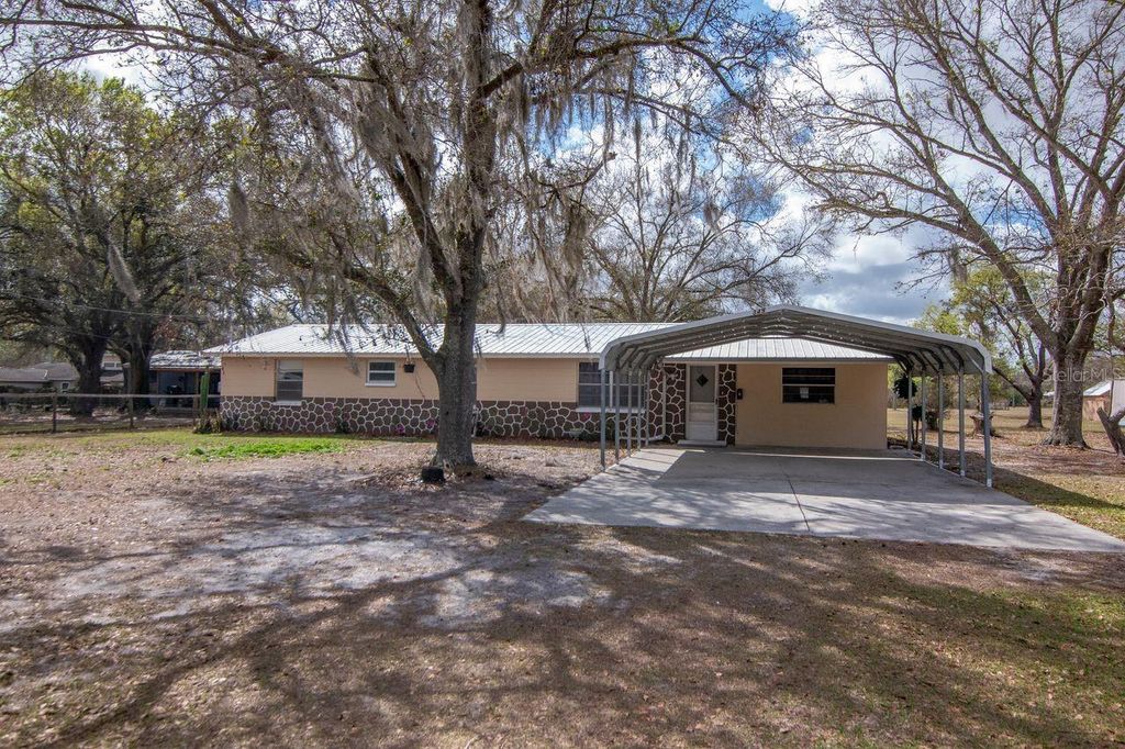349 OLD WELCOME ROAD, Lithia, FL 33547