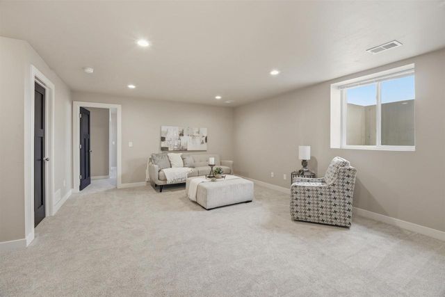 5749 N SEQUOIA DRIVE, Appleton, WI 54913