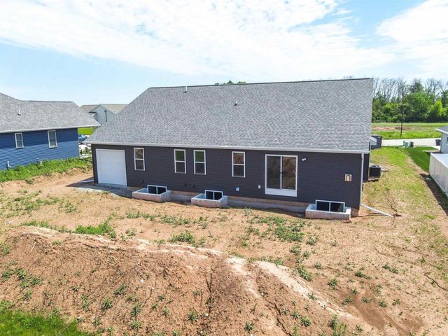 5749 N SEQUOIA DRIVE, Appleton, WI 54913