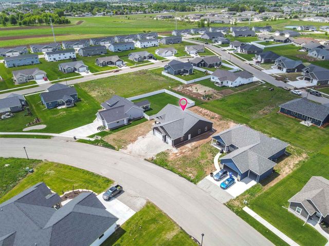 5749 N SEQUOIA DRIVE, Appleton, WI 54913
