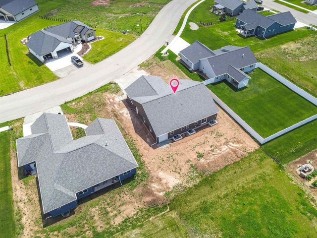 5749 N SEQUOIA DRIVE, Appleton, WI 54913
