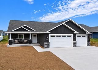 5749 N SEQUOIA DRIVE, Appleton, WI 54913