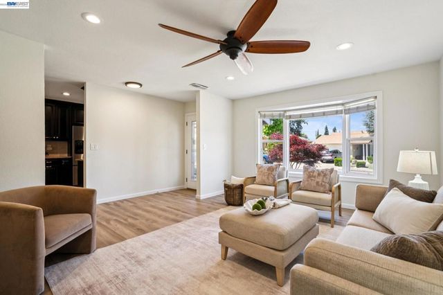 201 Ramon Pl, San Ramon, CA 94583