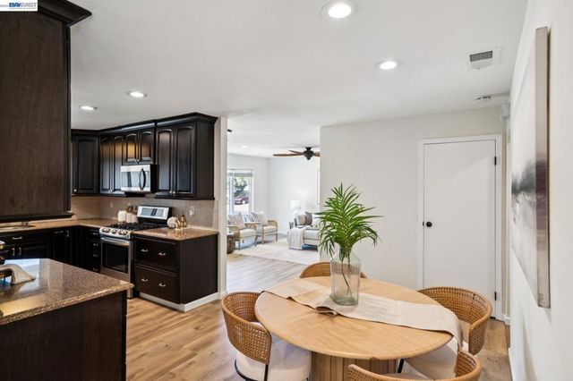 201 Ramon Pl, San Ramon, CA 94583