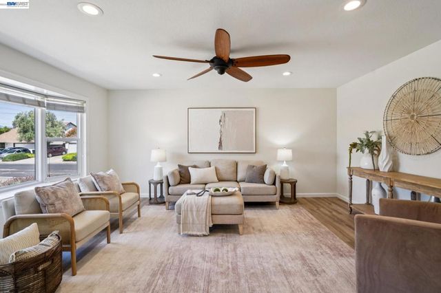 201 Ramon Pl, San Ramon, CA 94583