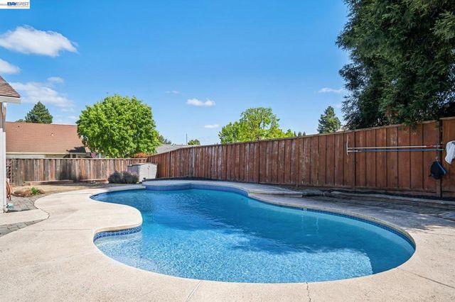 201 Ramon Pl, San Ramon, CA 94583