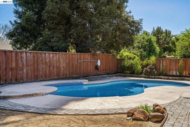 201 Ramon Pl, San Ramon, CA 94583