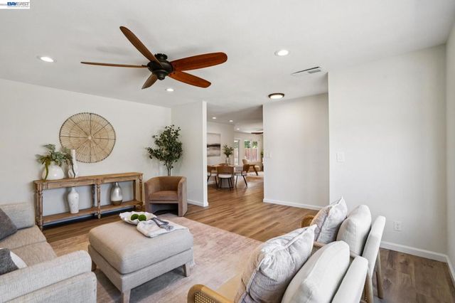 201 Ramon Pl, San Ramon, CA 94583