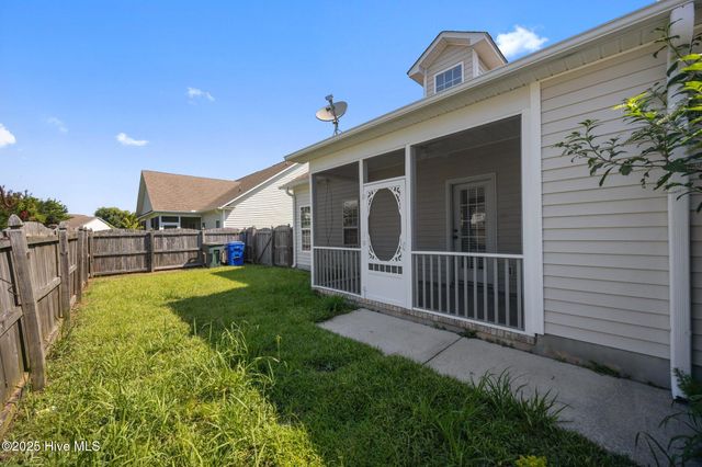 2324 Dovedale Drive B, Greenville, NC 27834