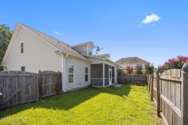 2324 Dovedale Drive B, Greenville, NC 27834