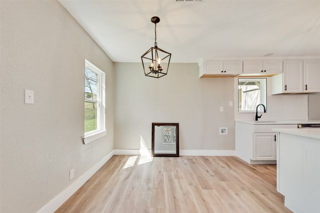 9303 S Fm 730, Azle, TX 76020