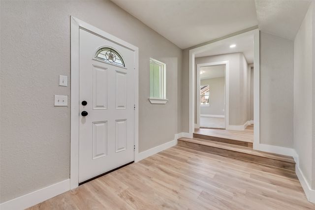 9303 S Fm 730, Azle, TX 76020