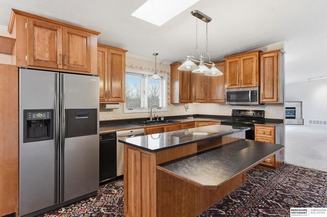 36712 Oakmont Drive, Louisville, NE 68037