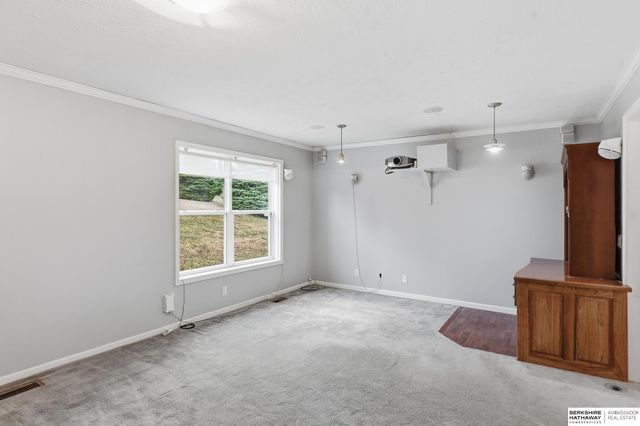 36712 Oakmont Drive, Louisville, NE 68037