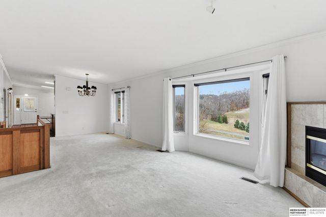 36712 Oakmont Drive, Louisville, NE 68037
