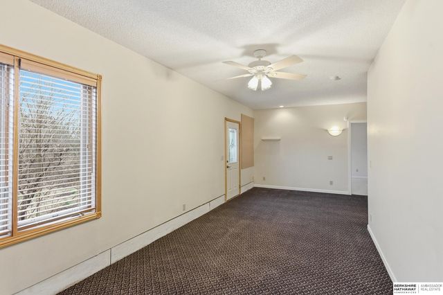 36712 Oakmont Drive, Louisville, NE 68037