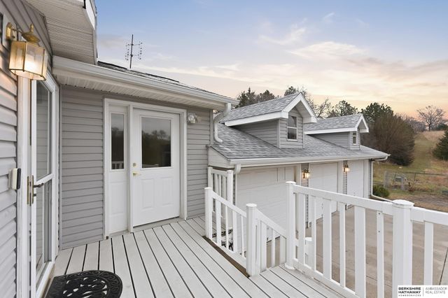 36712 Oakmont Drive, Louisville, NE 68037
