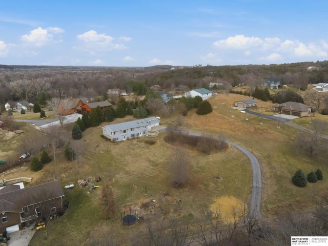 36712 Oakmont Drive, Louisville, NE 68037