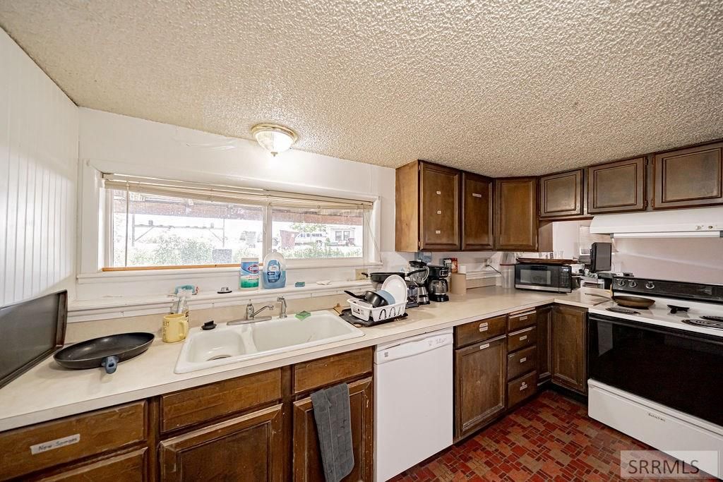 Image 29 of property listing at 375 W Hwy 39, Blackfoot, ID 83221