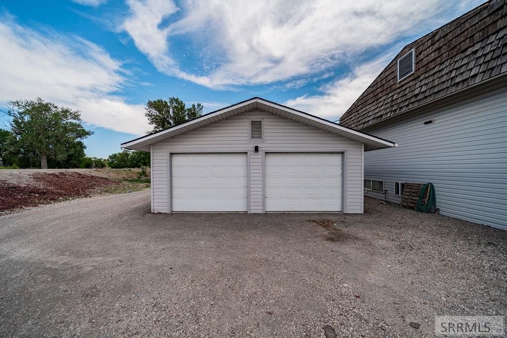 Image 4 of property listing at 375 W Hwy 39, Blackfoot, ID 83221