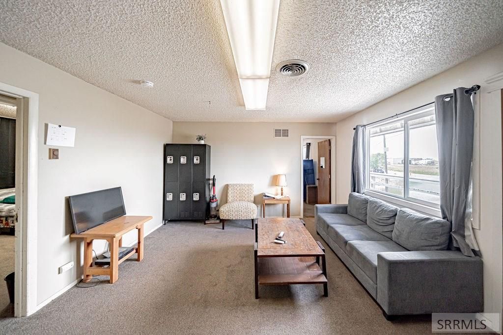 Image 6 of property listing at 375 W Hwy 39, Blackfoot, ID 83221