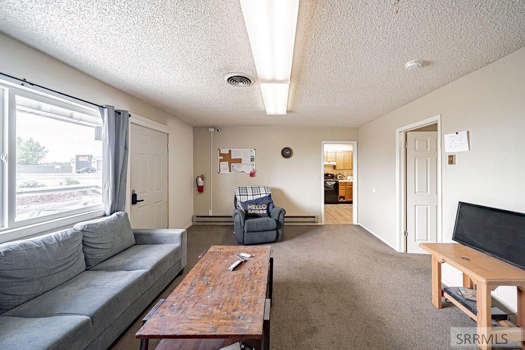 Image 8 of property listing at 375 W Hwy 39, Blackfoot, ID 83221