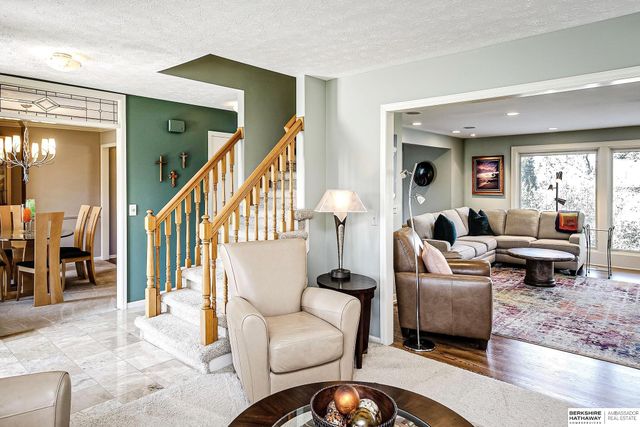 1214 N 161st Circle, Omaha, NE 68118