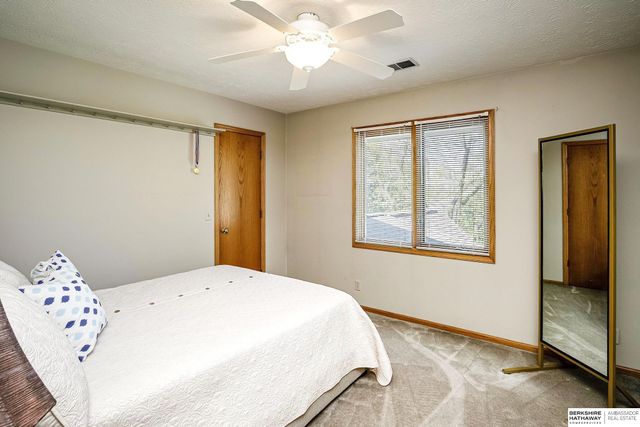 1214 N 161st Circle, Omaha, NE 68118