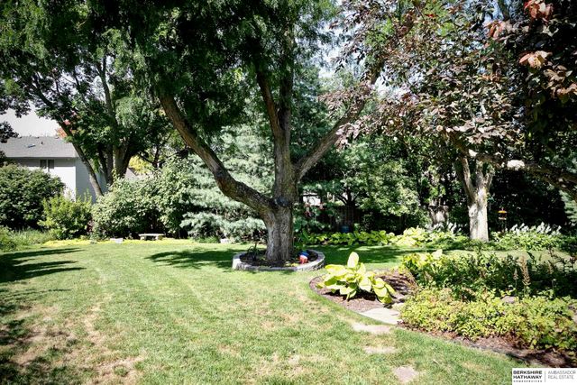 1214 N 161st Circle, Omaha, NE 68118