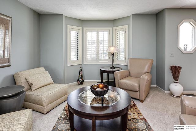 1214 N 161st Circle, Omaha, NE 68118