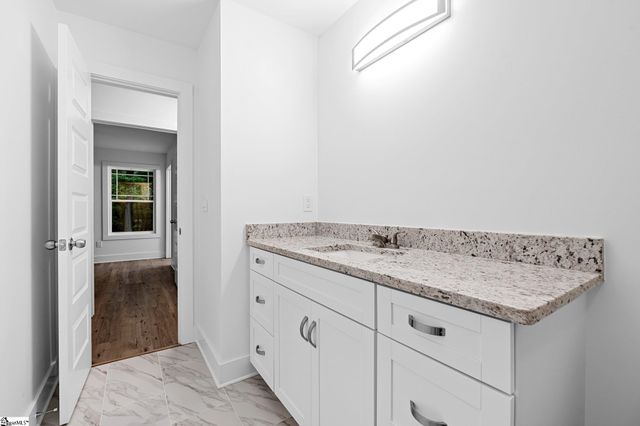 200 Hillbrook Road, Taylors, SC 29687