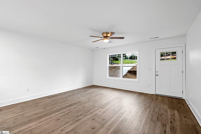 200 Hillbrook Road, Taylors, SC 29687