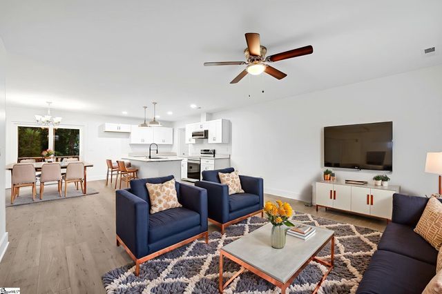 200 Hillbrook Road, Taylors, SC 29687