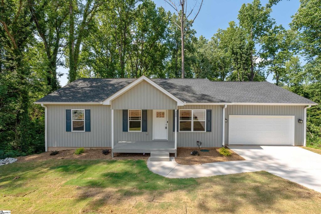 200 Hillbrook Road, Taylors, SC 29687