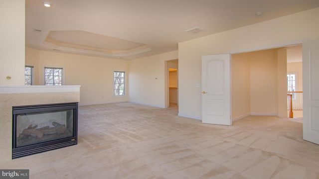 18208 SHINNIECOCK HILLS PL, Leesburg, VA 20176