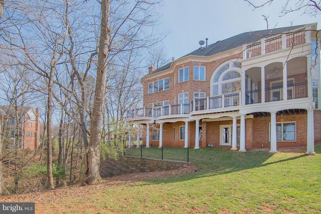 18208 SHINNIECOCK HILLS PL, Leesburg, VA 20176