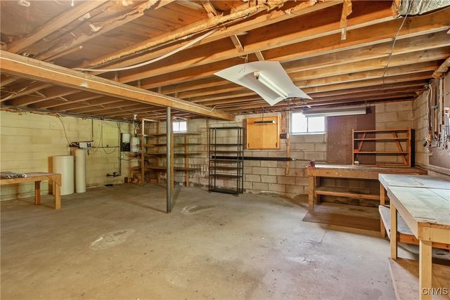 7877 Dewitt Drive, Lysander, NY 13027