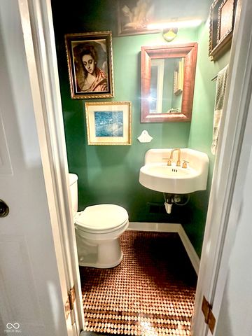 951 N Arlington Avenue, Indianapolis, IN 46219