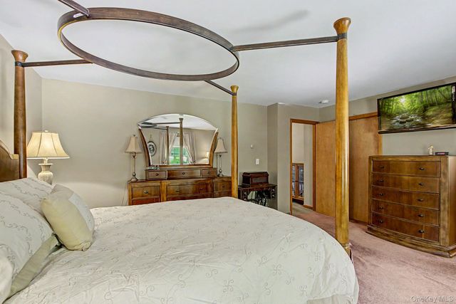 12 Lake Drive, New City, NY 10956