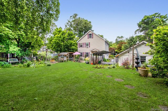 12 Lake Drive, New City, NY 10956