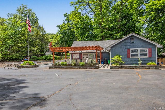 12 Lake Drive, New City, NY 10956