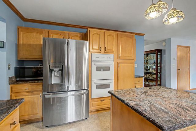 12 Lake Drive, New City, NY 10956