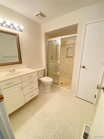 2268 Kittridge Court, Chesterfield, MO 63017
