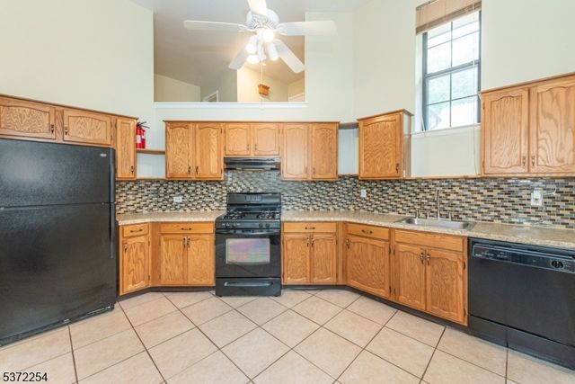 43 Lexington Ln, West Milford Twp., NJ 07480