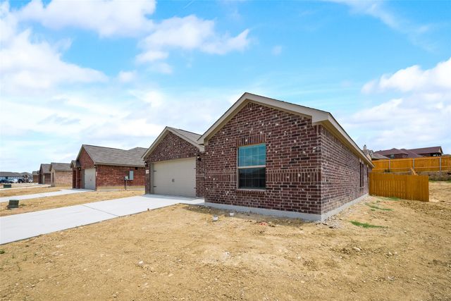 169 Cattlemans Creek W, Newark, TX 76071